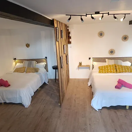 Les Pieds Dans L'eau *