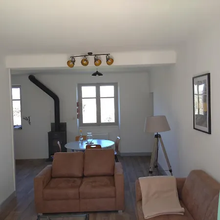 Ferienhaus Les Pieds Dans L'eau Baugé