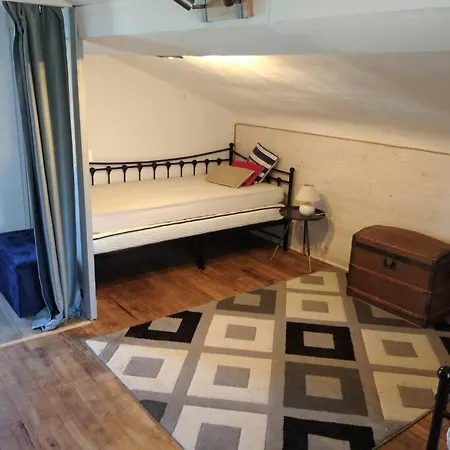 Les Pieds Dans L'eau Feriehus