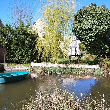 Ferienhaus Les Pieds Dans L'eau *