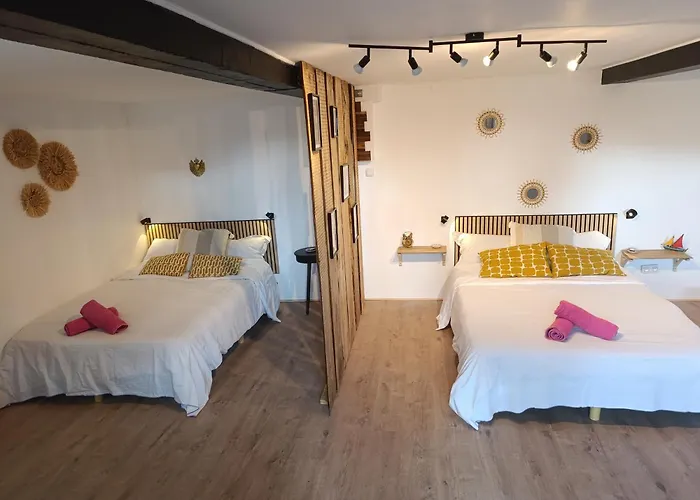 Les Pieds Dans L'eau *