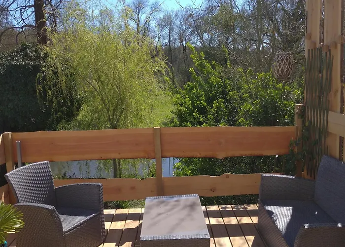 Дом отдыха Les Pieds Dans L'eau *